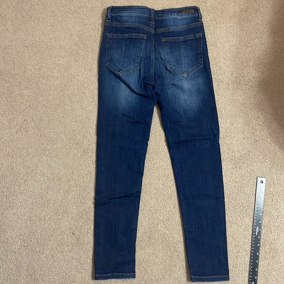 Risen skinny denim sz 7 dark wash minimal distressing - Picture 7 of 7